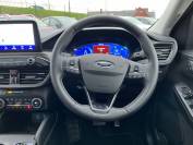 FORD KUGA 2022 (72)