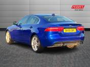 JAGUAR XE 2018 (18)