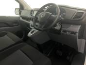 VAUXHALL VIVARO-LIFE 2021 (71)