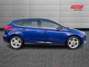 FORD FOCUS 2016 (16)