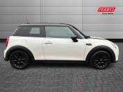 MINI HATCHBACK 2023 (23)