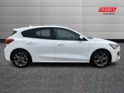 FORD FOCUS 2023 (72)