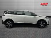 PEUGEOT 5008 2021 (71)