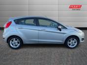 FORD FIESTA 2017 (17)