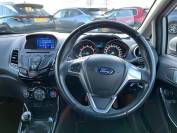 FORD FIESTA 2017 (17)