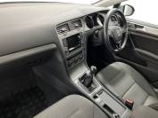 VOLKSWAGEN GOLF 2014 (14)