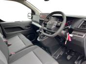 VAUXHALL VIVARO 2024 (74)