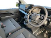 VAUXHALL VIVARO 2024 (74)