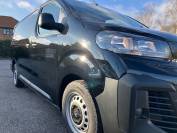 VAUXHALL VIVARO 2024 (74)