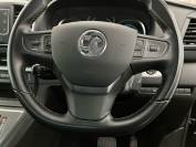 VAUXHALL VIVARO-LIFE 2021 (71)