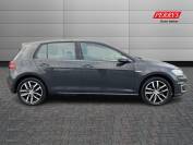 VOLKSWAGEN GOLF 2019 (69)