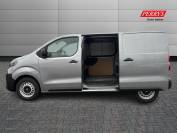 VAUXHALL VIVARO 2024 (74)