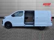 VAUXHALL VIVARO 2024 (74)