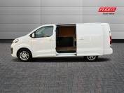 VAUXHALL VIVARO 2021 (70)