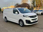 VAUXHALL VIVARO 2021 (70)