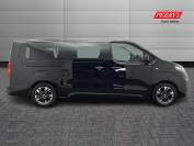 VAUXHALL VIVARO-LIFE 2023 (23)