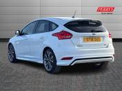 FORD FOCUS 2017 (17)