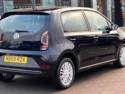 VOLKSWAGEN UP 2020 (69)