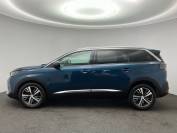 PEUGEOT 5008 2021 (21)