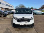 RENAULT TRAFIC 2023 (73)