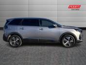 PEUGEOT 5008 2021 (21)