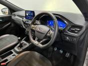 FORD KUGA 2021 (21)