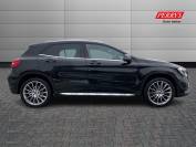 MERCEDES-BENZ GLA 2019 (69)