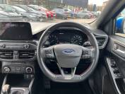 FORD FOCUS 2019 (19)