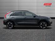 KIA NIRO 2023 (73)