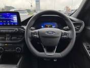 FORD KUGA 2023 (73)