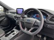 FORD KUGA 2023 (73)