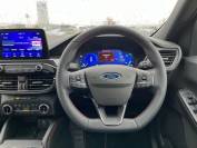 FORD KUGA 2023 (73)