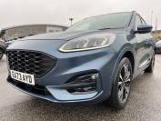 FORD KUGA 2023 (73)