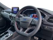 FORD KUGA 2023 (73)