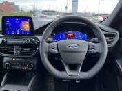 FORD KUGA 2023 (73)