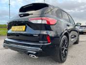 FORD KUGA 2023 (73)