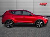 MG ZS 2021 (71)