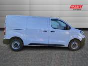 VAUXHALL VIVARO 2024 (74)