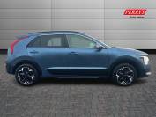 KIA NIRO 2024 (74)