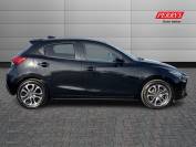 MAZDA 2 2018 (18)