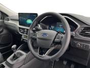 FORD KUGA 2024 (24)