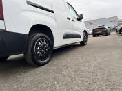 VAUXHALL COMBO CARGO 2021 (21)