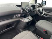 VAUXHALL COMBO-LIFE 2024 (74)