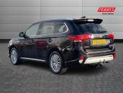 MITSUBISHI OUTLANDER 2018 (68)