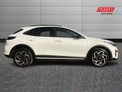 KIA XCEED 2024 (74)