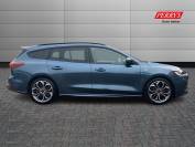 FORD FOCUS 2023 (23)