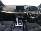 AUDI Q5 2021 (70)