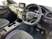 FORD KUGA 2022 (22)