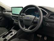 FORD KUGA 2024 (74)