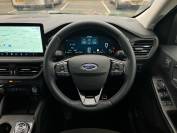 FORD KUGA 2024 (74)